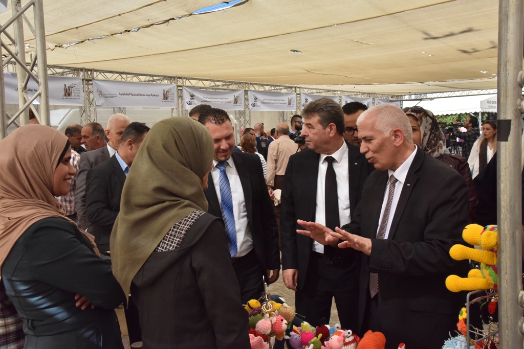 مهرجان قطف الزيتون الثامن عشر ينطلق من ساحة المهد في بيت لحم