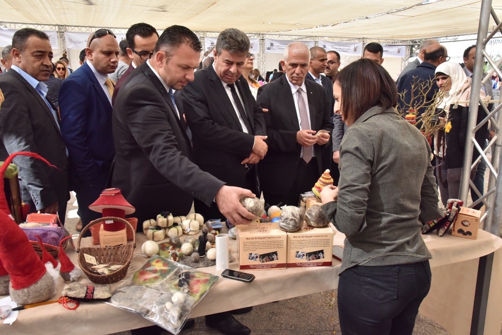 مهرجان قطف الزيتون الثامن عشر ينطلق من ساحة المهد في بيت لحم