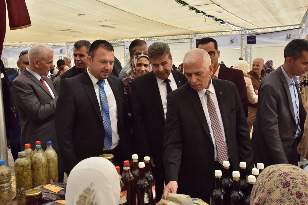 مهرجان قطف الزيتون الثامن عشر ينطلق من ساحة المهد في بيت لحم