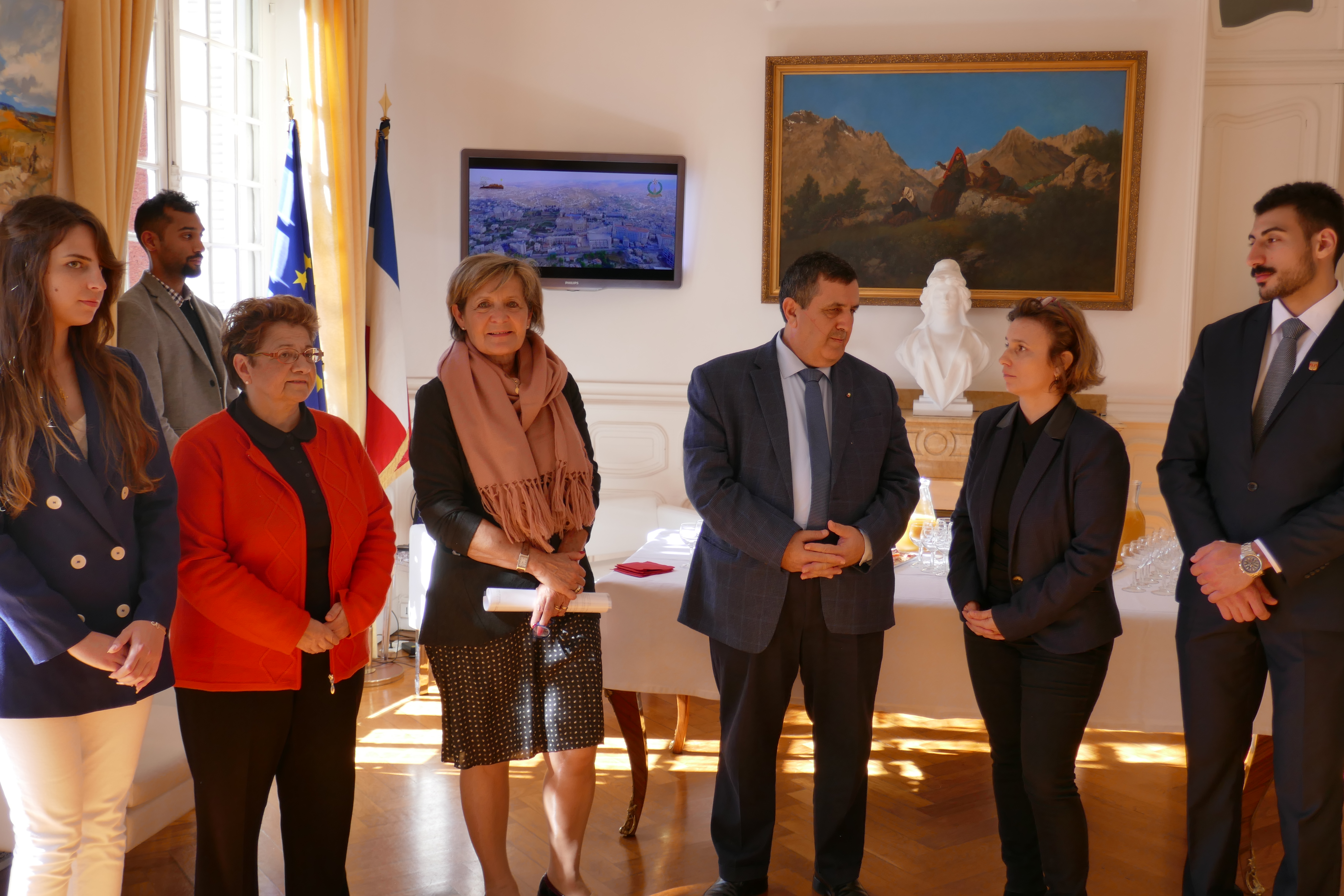 سلمان يزور مدينة لورد الفرنسية المتوأمة مع بيت لحم لمتابعة المشاريع المشتركة بين الطرفين