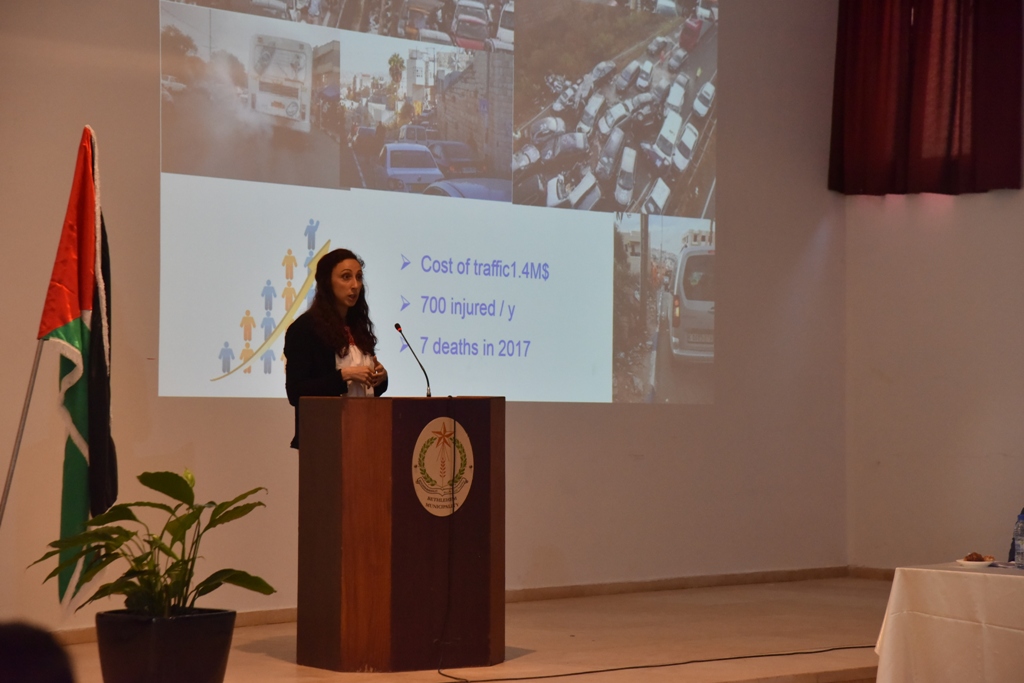 لقاء في مركز السلام/ بيت لحم لمناقشة خطة المرور في بيت لحم والسيناريوهات المطروحة