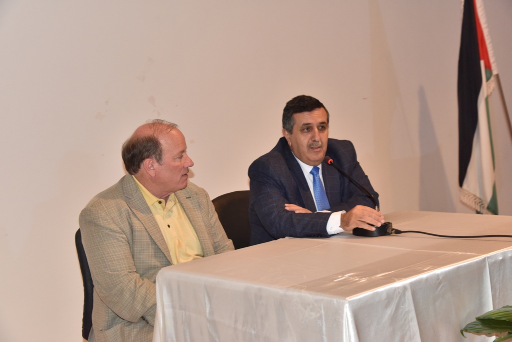 رئيس بلدية بيت لحم يستقبل رئيس بلدية ديترويت الأمريكية