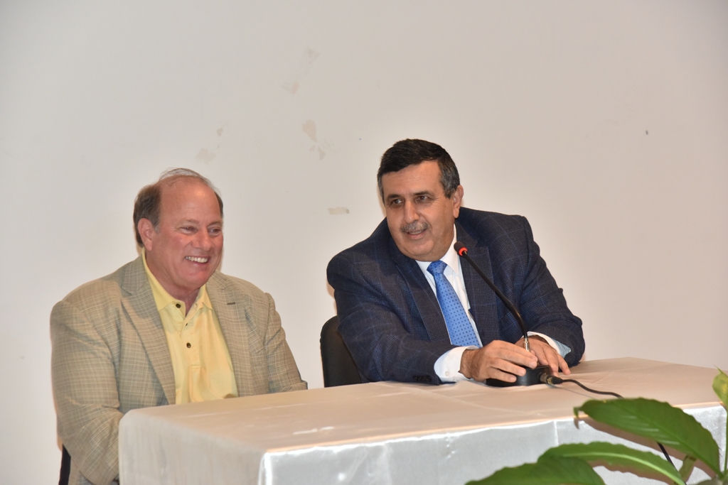 رئيس بلدية بيت لحم يستقبل رئيس بلدية ديترويت الأمريكية