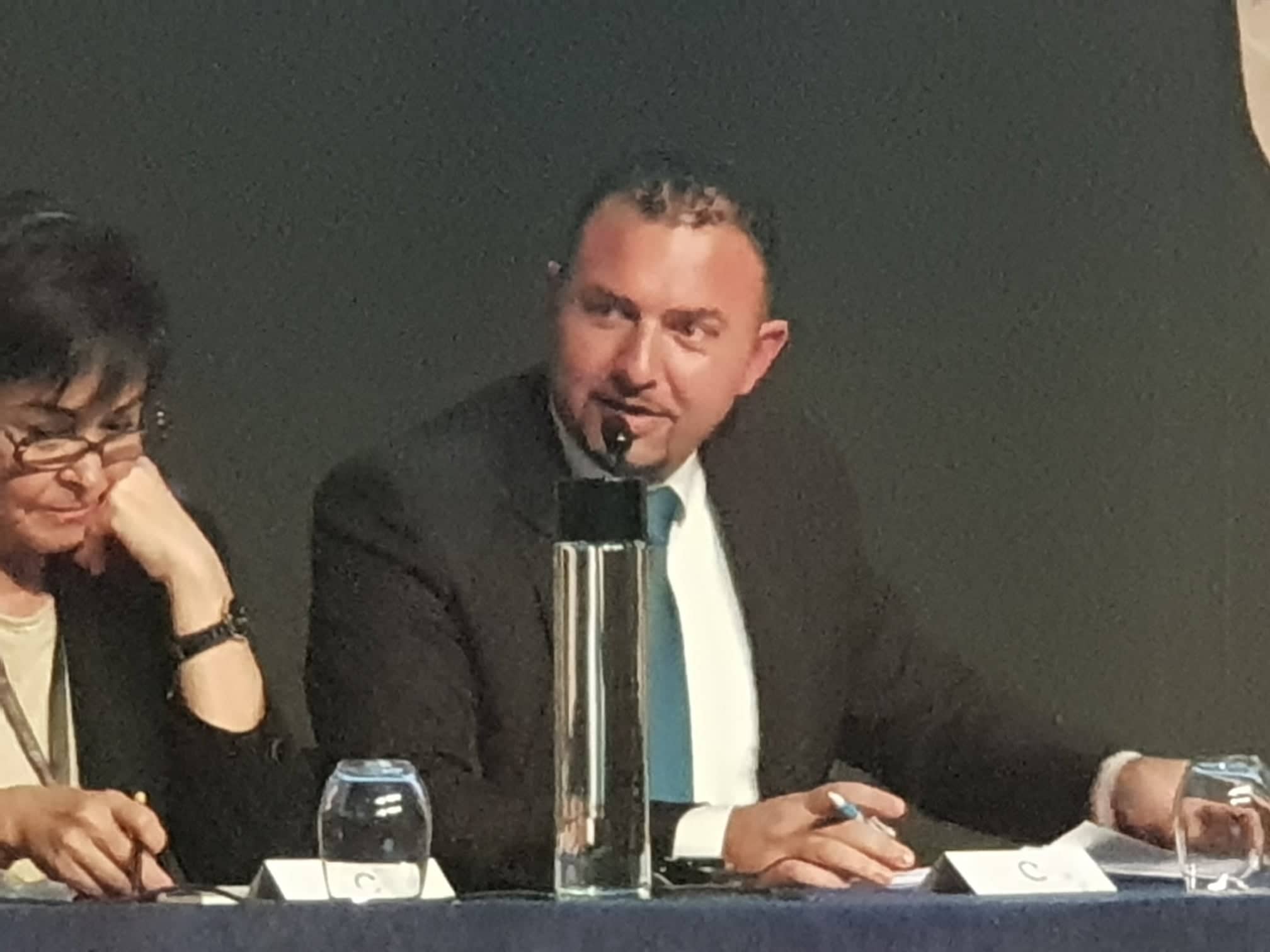 نائب رئيس بلدية بيت لحم حنانيا يشارك في المؤتمر الدولي الخاص بالمدن التعليمية في مدينة كاشكايش في البرتغال