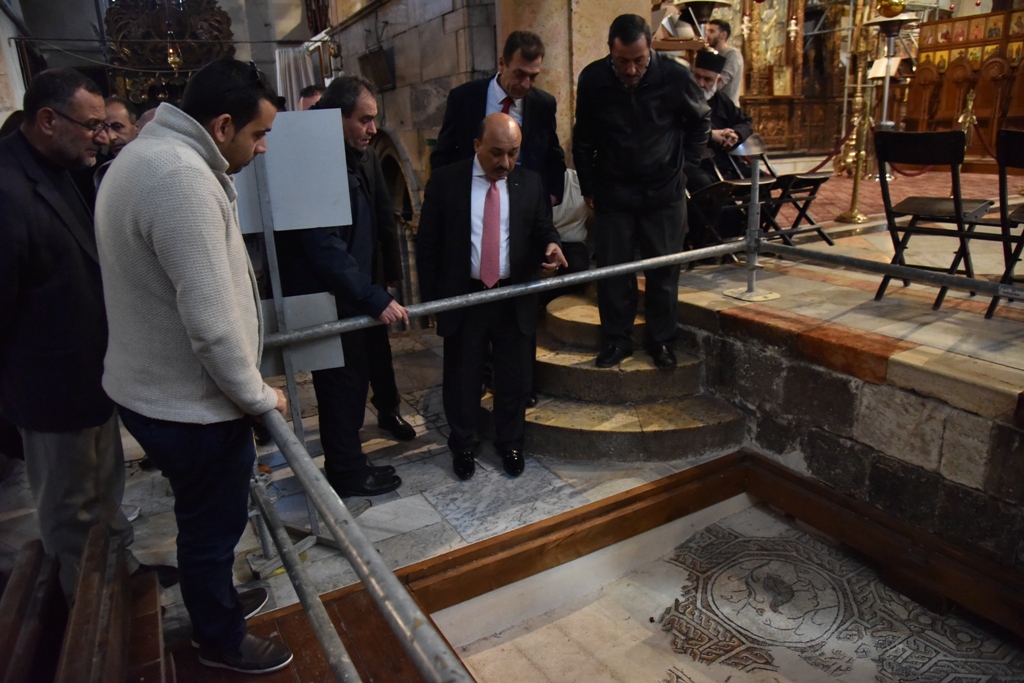 نائب رئيس بلدية بيت لحم يستقبل وزير الأشغال العامة والاسكان في دار البلدية