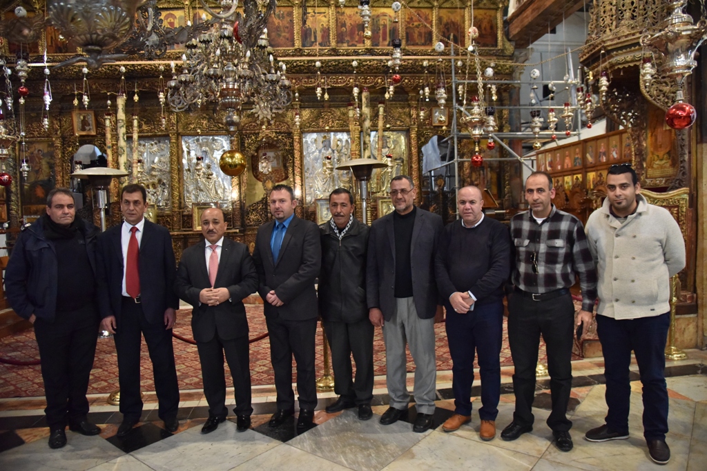 نائب رئيس بلدية بيت لحم يستقبل وزير الأشغال العامة والاسكان في دار البلدية