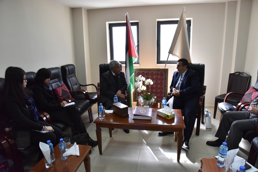 رئيس بلدية بيت لحم يستقبل ممثل جمهورية سنغافورة غير المقيم لدى دولة فلسطين