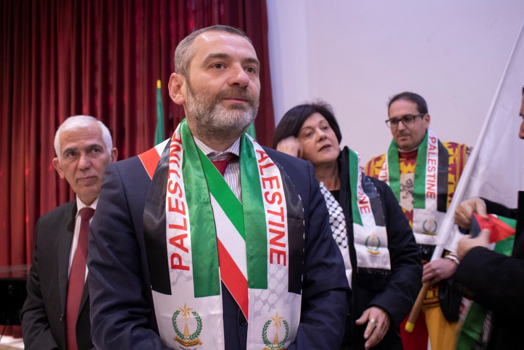 بلديتا بيت لحم وكوري الإيطالية توقعان على وثيقة إعلان النوايا للتوقيع على اتفاقية توأمة قريباً بين المدينتين