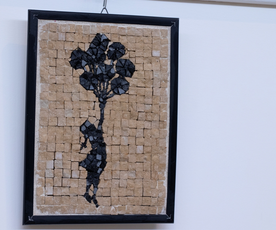 حنانيا يشارك في حفل اختتام دورة الفسيفساء الأولى تحت شعار " صم يصنعون الجمال " في مركز السلام بيت لحم