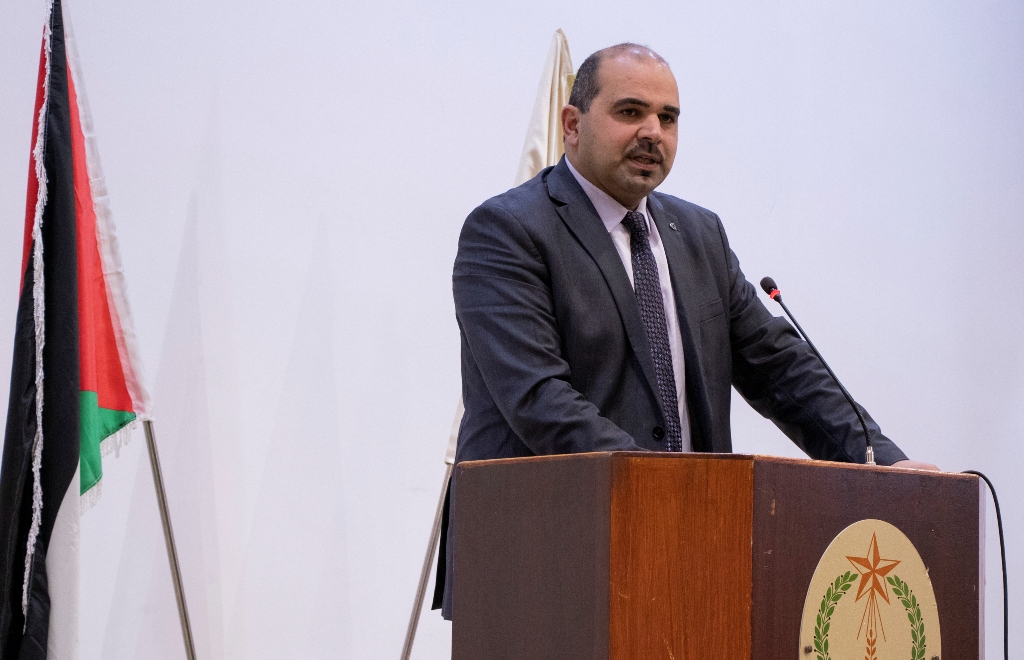 حنانيا يشارك في حفل اختتام دورة الفسيفساء الأولى تحت شعار " صم يصنعون الجمال " في مركز السلام بيت لحم