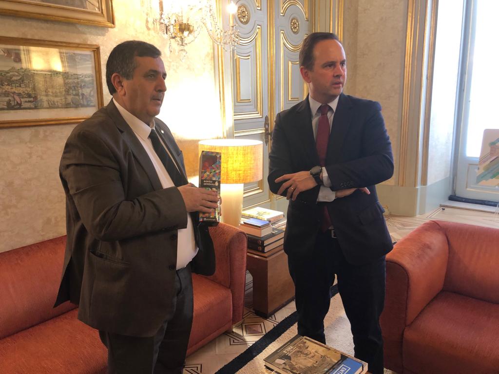 لقاء يجمع بين رئيسي بلديتي بيت لحم ولشبونة بهدف بحث سبل التعاون المشترك