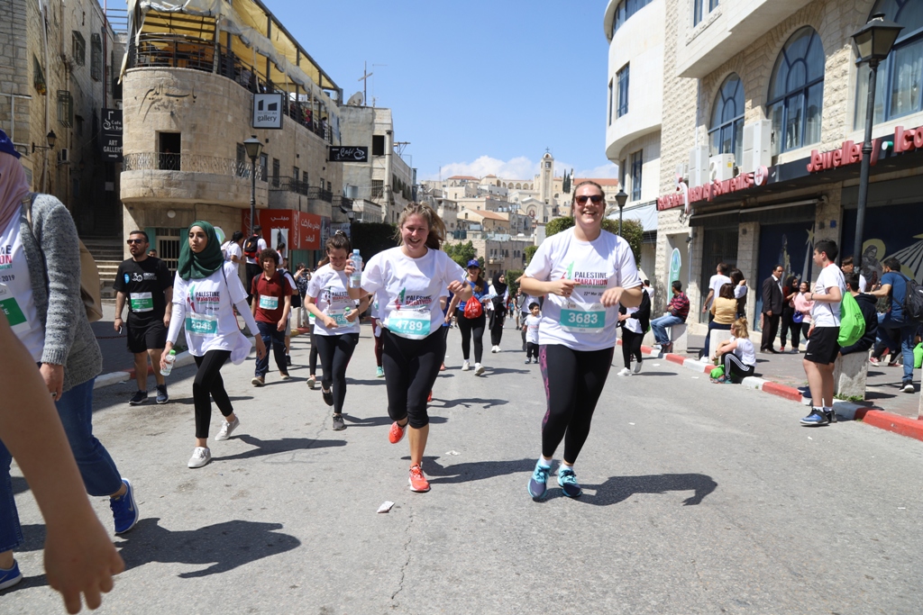 انطلاق ماراثون فلسطين الدولي السابع في بيت لحم بمشاركة 8000 عداء وعداءة