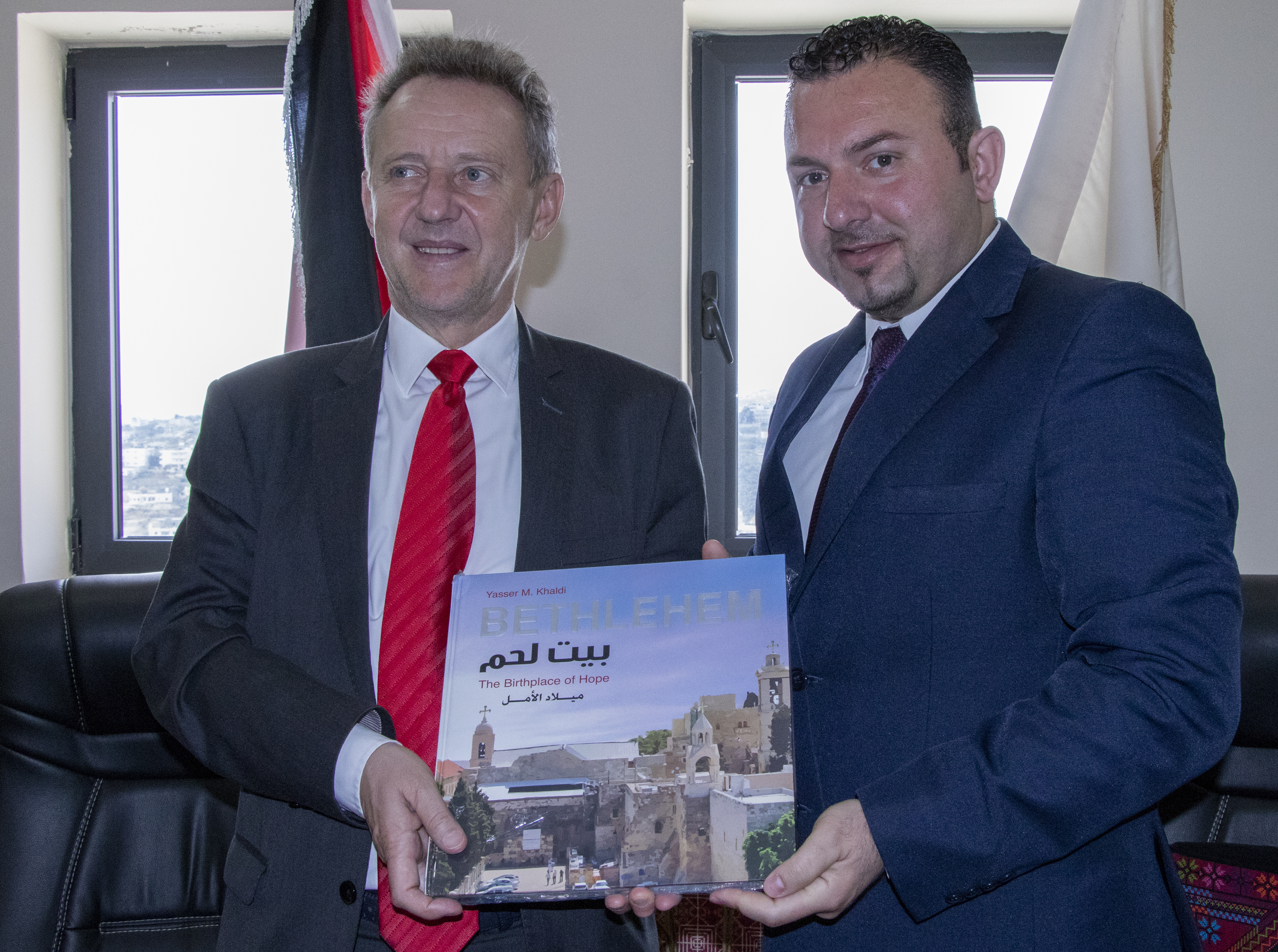 حنانيا ومرقص يستقبلان وفداً من فيينا ويبحثان سبل التعاون المشترك 