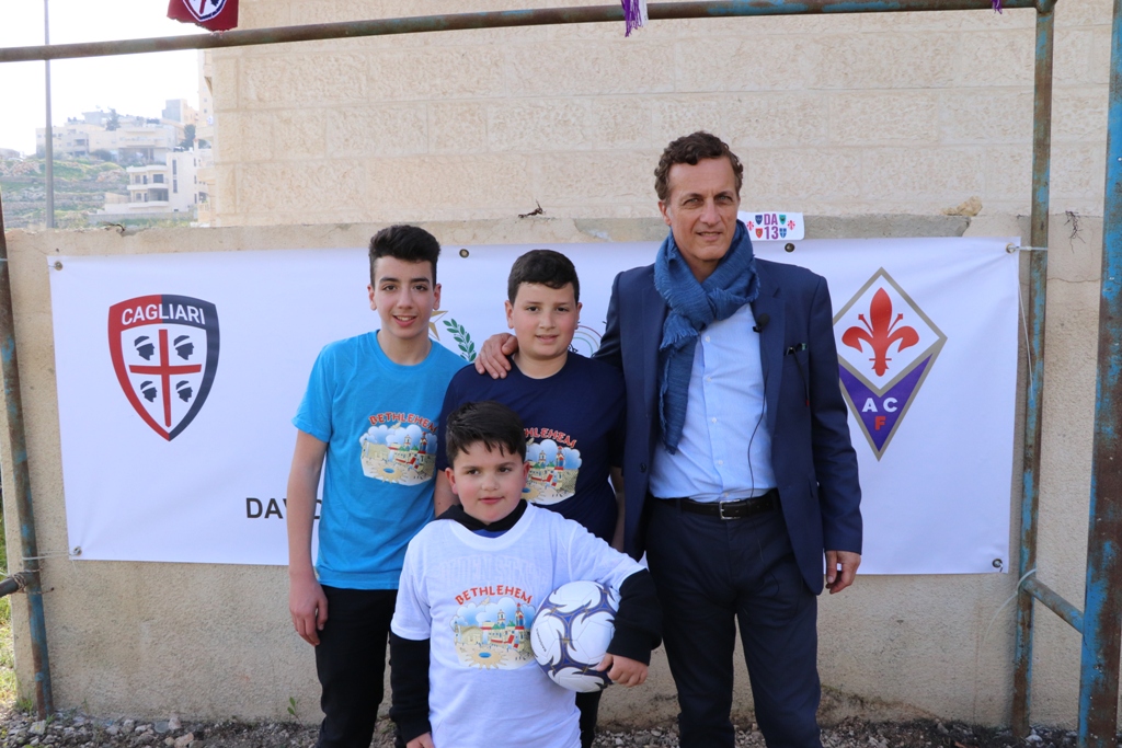 دعم إيطالي لمشروع الملعب المصغر في بيت لحم