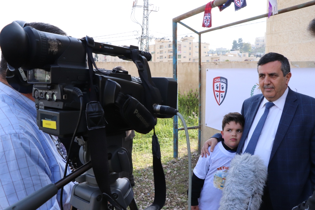 دعم إيطالي لمشروع الملعب المصغر في بيت لحم