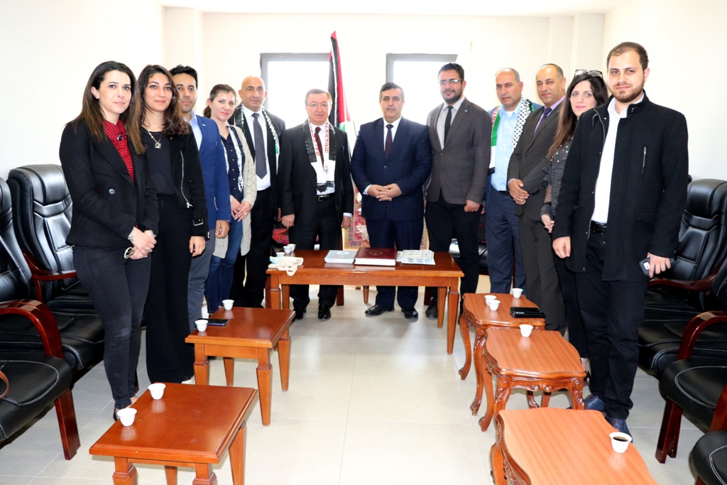 سلمان يستقبل أمين عام منظمة  UCLG-MEWA في دار البلدية