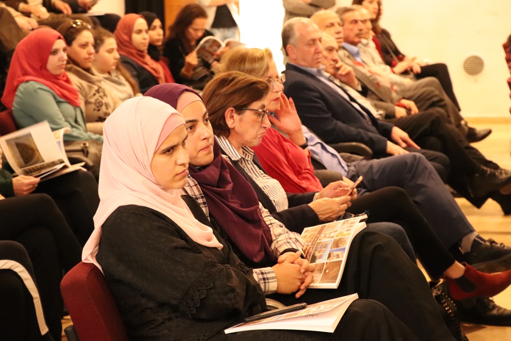  المؤرخ خليل شوكة يطلق كتاب (بيـــــت لحم و سجل 366) و كتاب (القصور والمباني التقليدية الفخمة في بيت لحم) في مركز السلام بيت لحم 