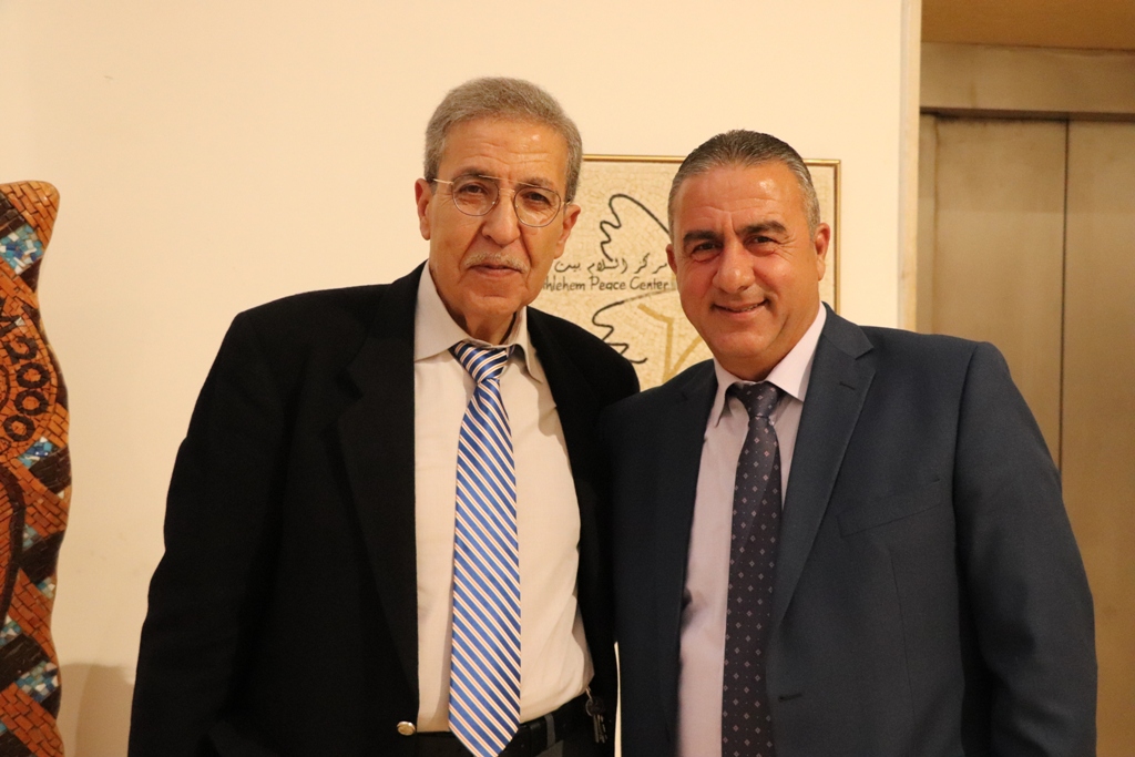  المؤرخ خليل شوكة يطلق كتاب (بيـــــت لحم و سجل 366) و كتاب (القصور والمباني التقليدية الفخمة في بيت لحم) في مركز السلام بيت لحم 