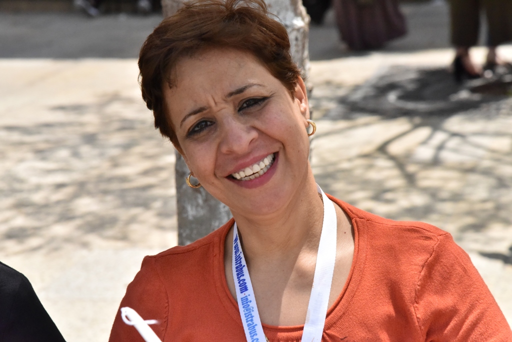 رئيس بلدية بيت لحم يشارك في استقبال النور المقدس القادم من القدس