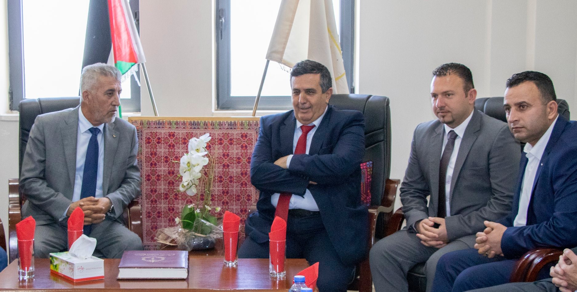 بهدف تعزيز العلاقات الثنائية بين بلدية بيت لحم ووزارة الحكم المحلي سلمان يلتقي بالصالح في دار بلدية بيت لحم