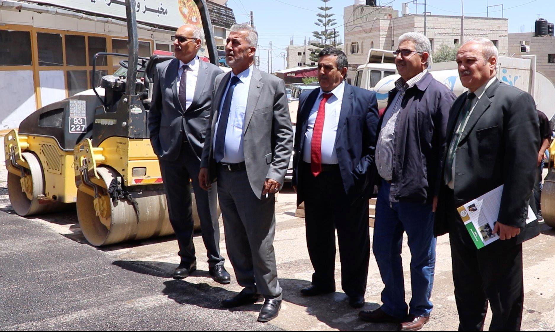 بهدف تعزيز العلاقات الثنائية بين بلدية بيت لحم ووزارة الحكم المحلي سلمان يلتقي بالصالح في دار بلدية بيت لحم