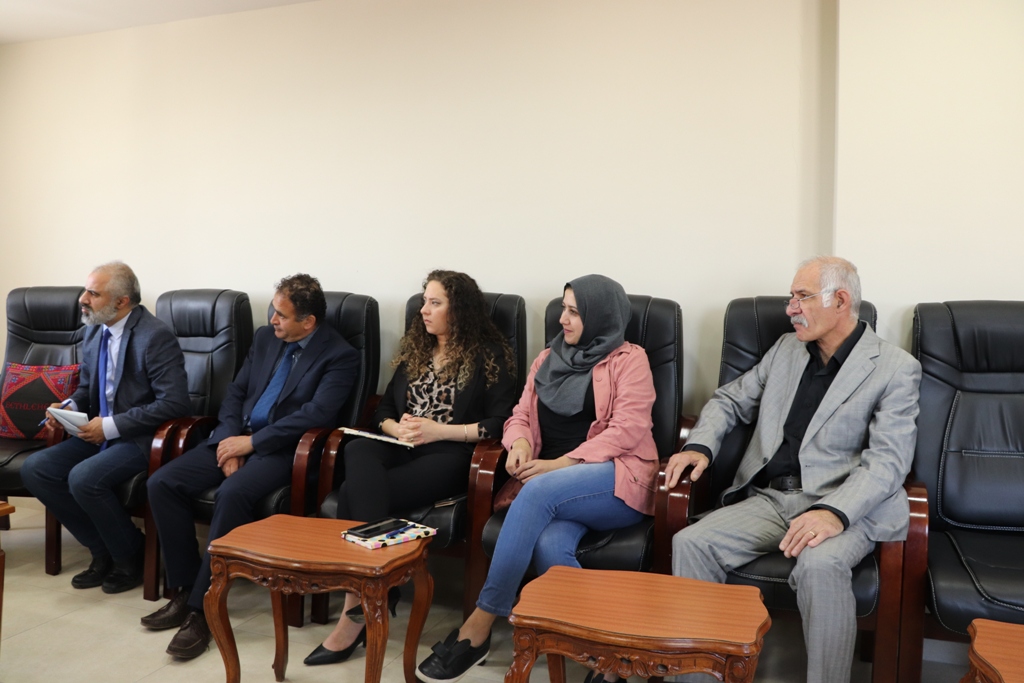 لقاءٌ يجمع بين رئيس بلدية بيت لحم ووزير الثقافة الجديد ويبحثان مشروع بيت لحم عاصمة الثقافة العربية 2020