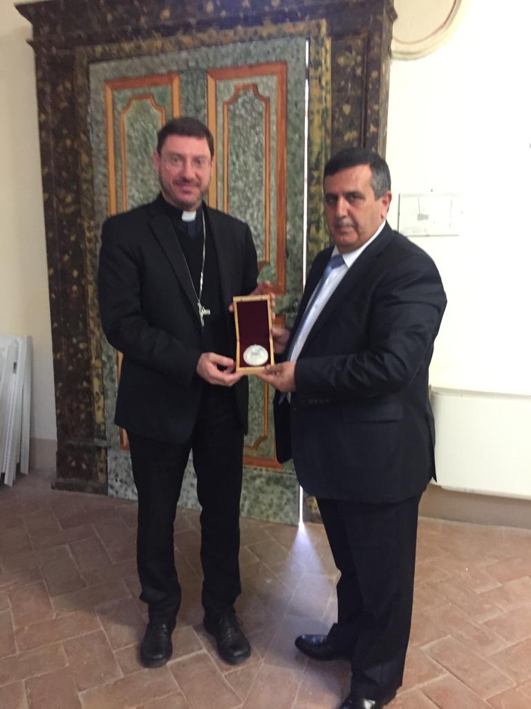 بلديتا بيت لحم وجوبيو الإيطالية توقعان على إتفاقية صداقة