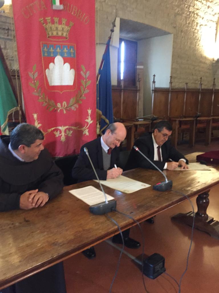 بلديتا بيت لحم وجوبيو الإيطالية توقعان على إتفاقية صداقة