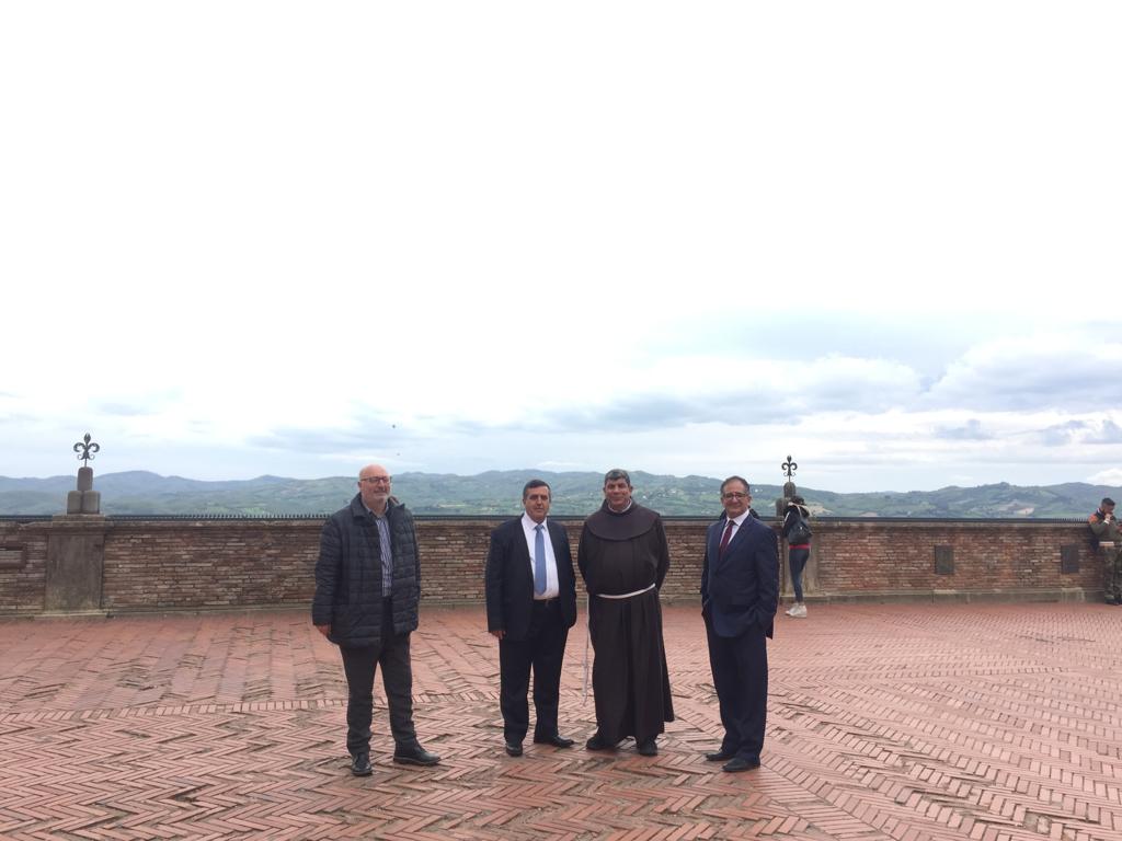 بلديتا بيت لحم وجوبيو الإيطالية توقعان على إتفاقية صداقة