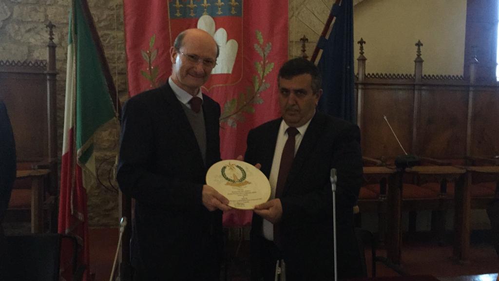 بلديتا بيت لحم وجوبيو الإيطالية توقعان على إتفاقية صداقة