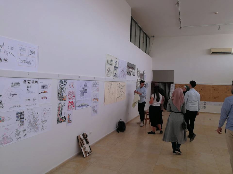 بتمويل من قبل الوكالة الفرنسية للتنمية من خلال بلدية باريس  بلدية بيت لحم تنظم نشاطاً مع جامعة بيرزيت وطلبتها حول تصميم المساحات العامة ويشاركون البلدية تصورهم للمدينة