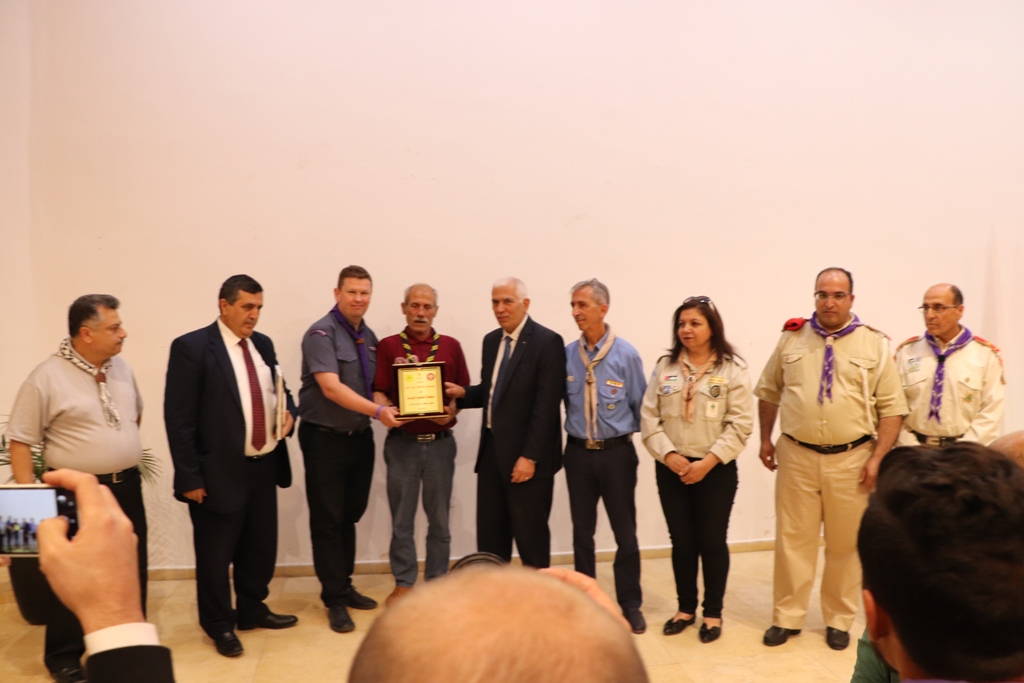 لقاء في مركز السلام/ بيت لحم على شرف وفد منظمة الكشافة العالمية الذي زار بيت لحم