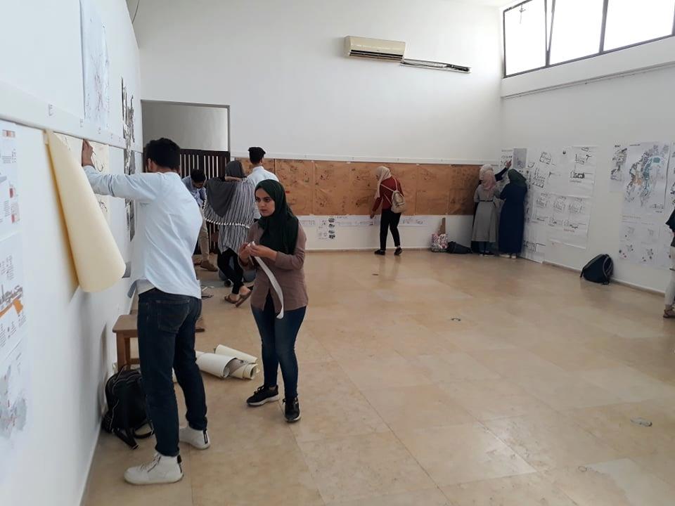 بتمويل من قبل الوكالة الفرنسية للتنمية من خلال بلدية باريس  بلدية بيت لحم تنظم نشاطاً مع جامعة بيرزيت وطلبتها حول تصميم المساحات العامة ويشاركون البلدية تصورهم للمدينة