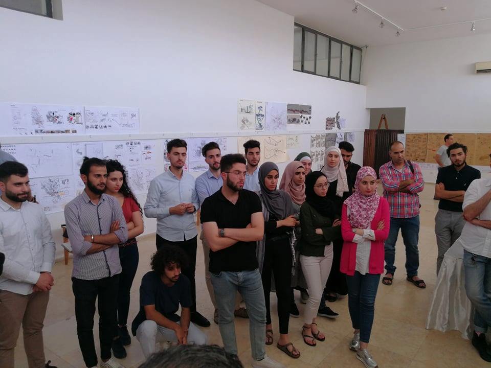 بتمويل من قبل الوكالة الفرنسية للتنمية من خلال بلدية باريس  بلدية بيت لحم تنظم نشاطاً مع جامعة بيرزيت وطلبتها حول تصميم المساحات العامة ويشاركون البلدية تصورهم للمدينة