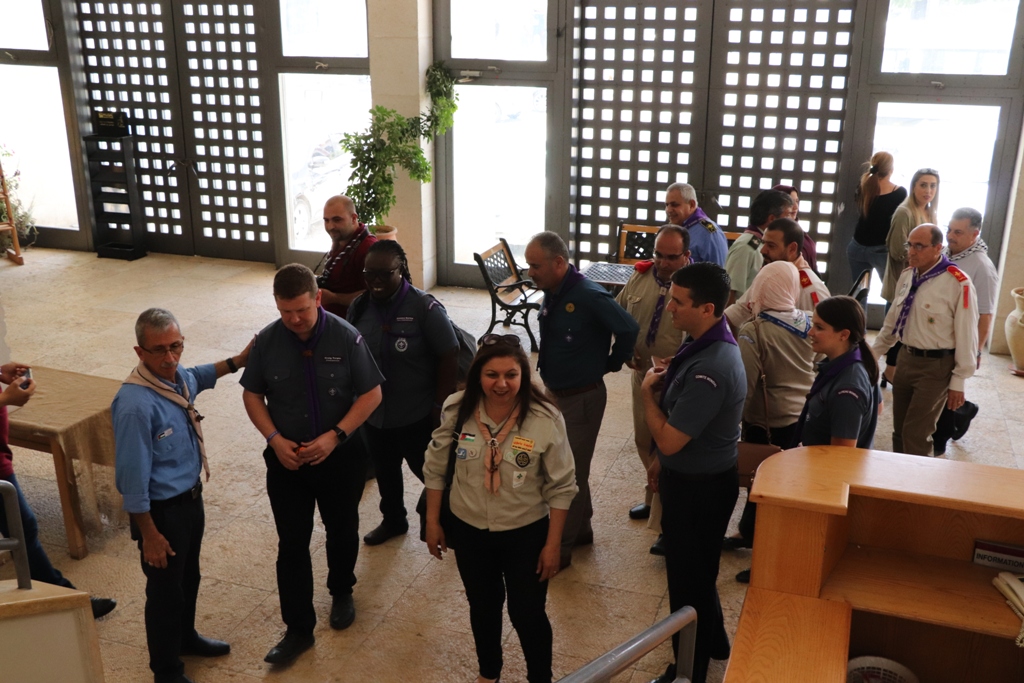 لقاء في مركز السلام/ بيت لحم على شرف وفد منظمة الكشافة العالمية الذي زار بيت لحم