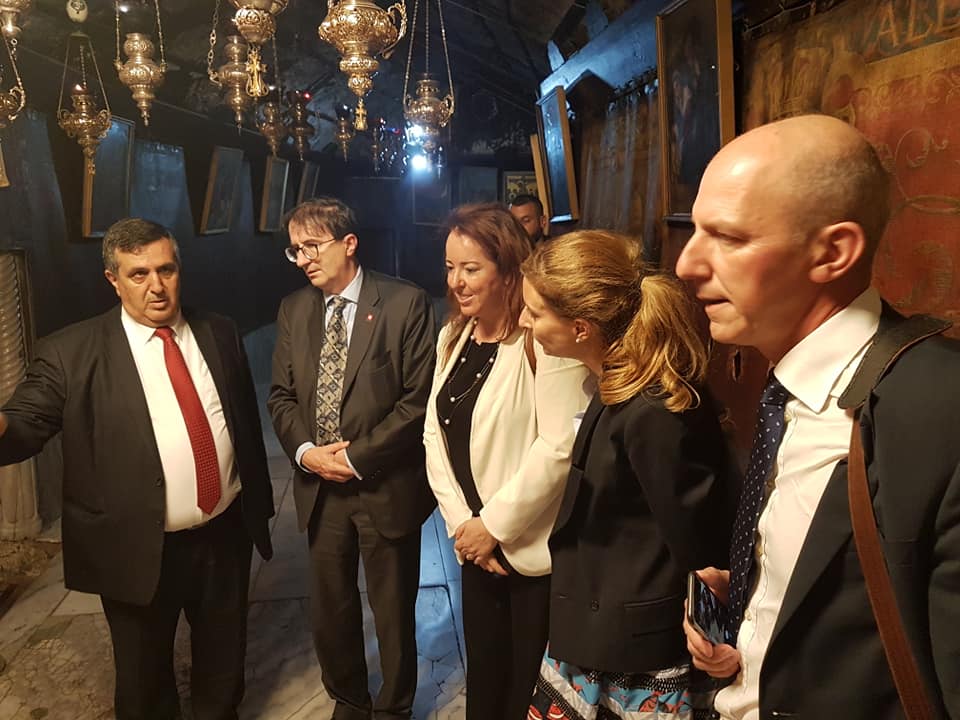 سلمان يستقبل وفدا من وزارة الخارجية السويسرية للتنسيق لزيارة وزير الخارجية السويسري لبيت لحم ايلول القادم ولتوقيع اتفاقية توأمة