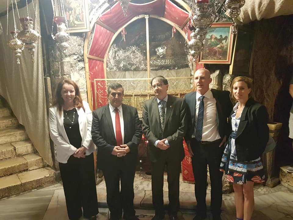 سلمان يستقبل وفدا من وزارة الخارجية السويسرية للتنسيق لزيارة وزير الخارجية السويسري لبيت لحم ايلول القادم ولتوقيع اتفاقية توأمة