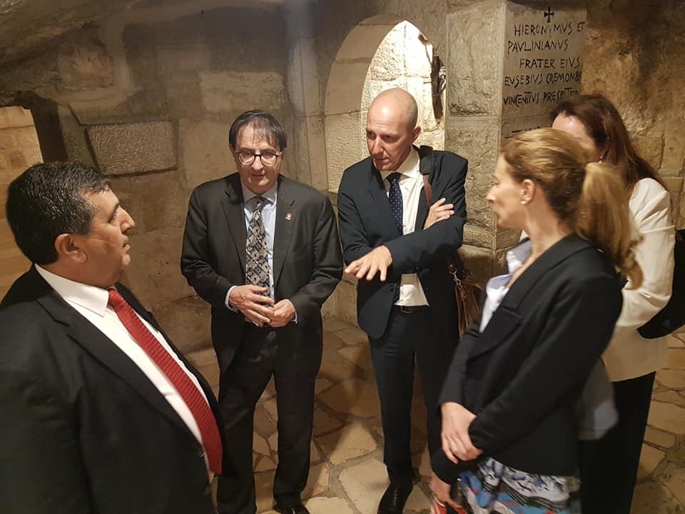 سلمان يستقبل وفدا من وزارة الخارجية السويسرية للتنسيق لزيارة وزير الخارجية السويسري لبيت لحم ايلول القادم ولتوقيع اتفاقية توأمة