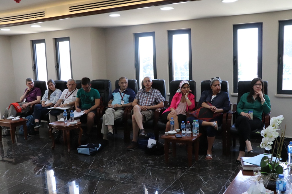 سلمان يستقبل وفداً فرنسياً وينقل لهم واقع بيت لحم وأهم التحديات