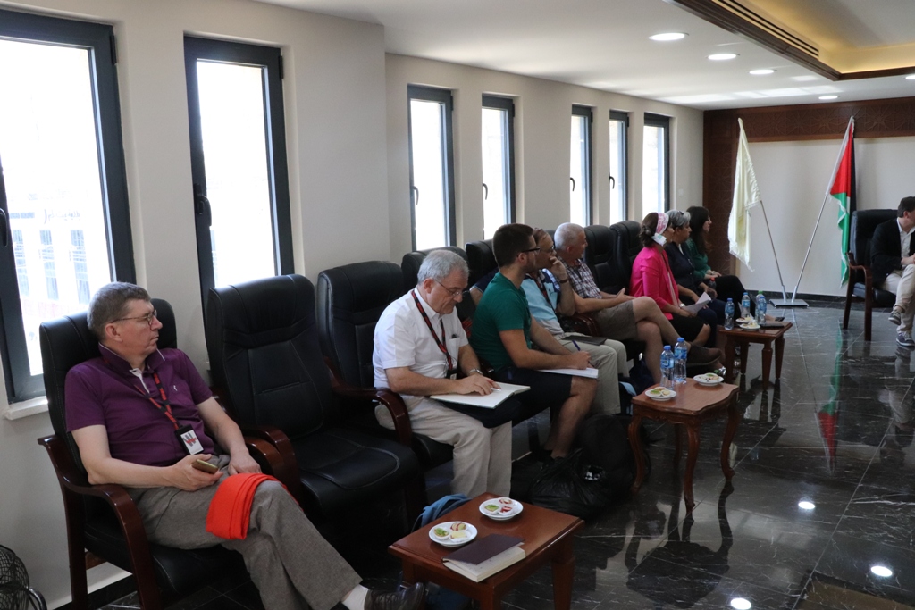 سلمان يستقبل وفداً فرنسياً وينقل لهم واقع بيت لحم وأهم التحديات