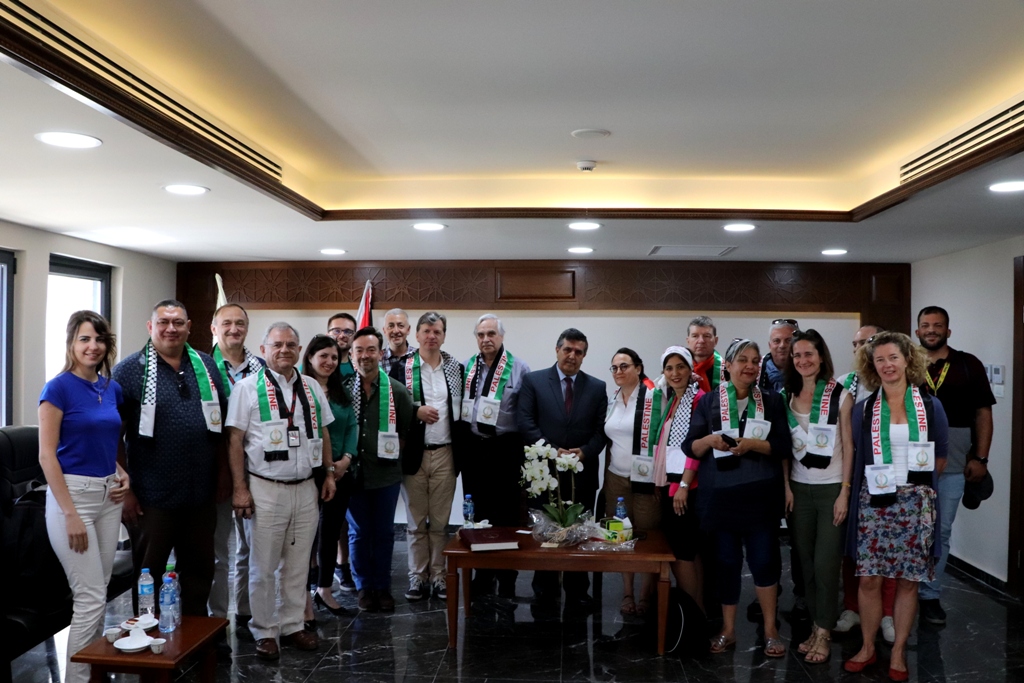 سلمان يستقبل وفداً فرنسياً وينقل لهم واقع بيت لحم وأهم التحديات