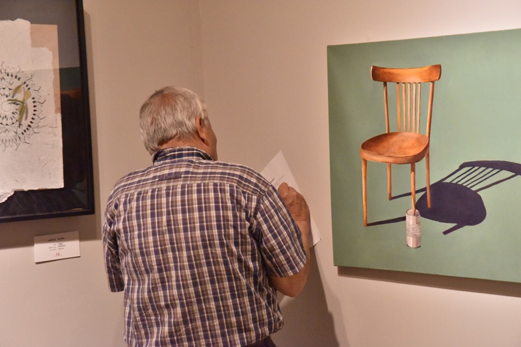 في اطار اتفاقية التعاون بين بلديتي بيت لحم وتورينو  حنانيا يشارك في حفل إعلان نتائج المسابقة الفنية " لندعها تضيء " في فندق ذا وولد اوف