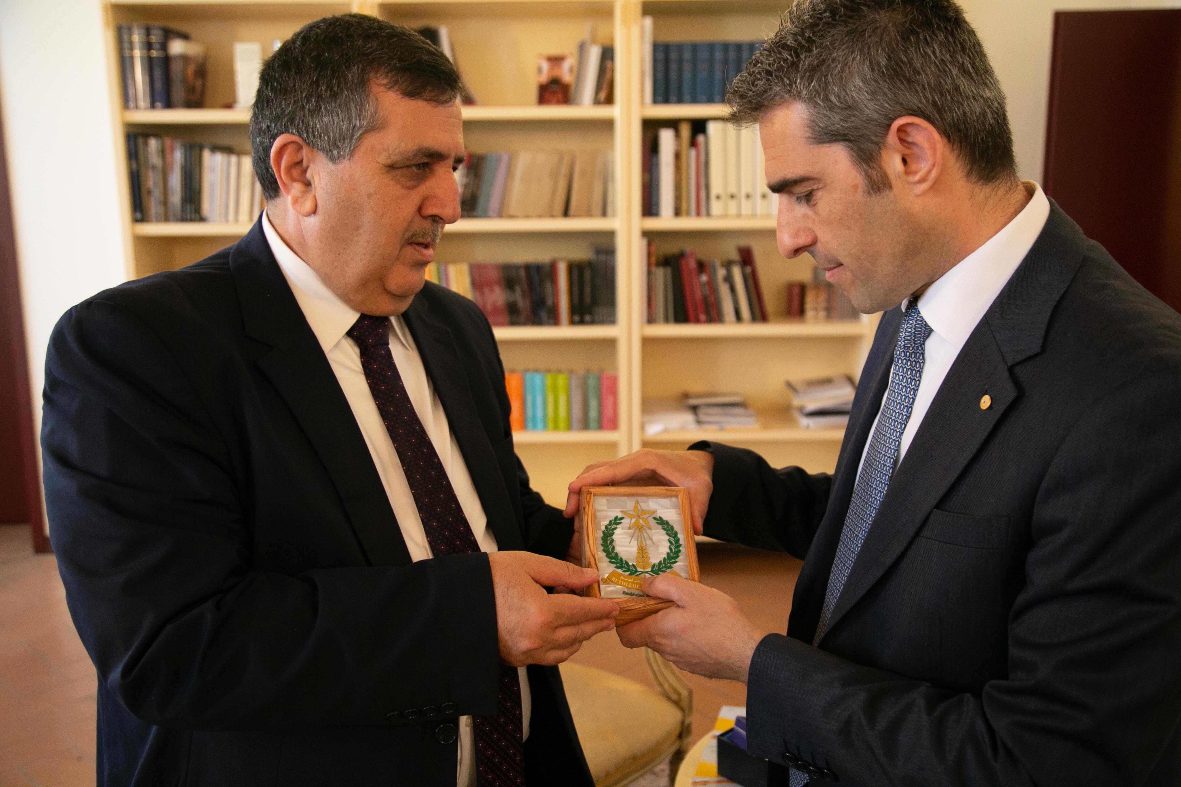 سلمان يشارك في مؤتمر في إيطاليا للإعلان عن مدينة بارما عاصمة للثقافة الإيطالية 2020 ويبحث تفاصيل التوقيع على اتفاقية مع بارما قريباً