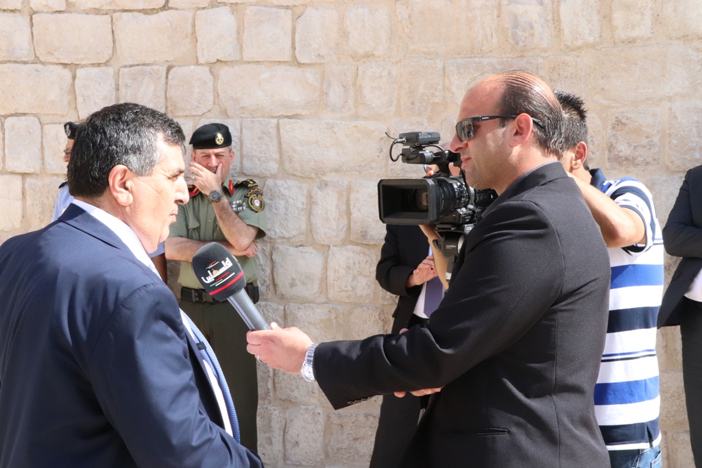 سلمان يشارك في استقبال رئيس جمهورية تشيلي على بلاط كنيسة المهد