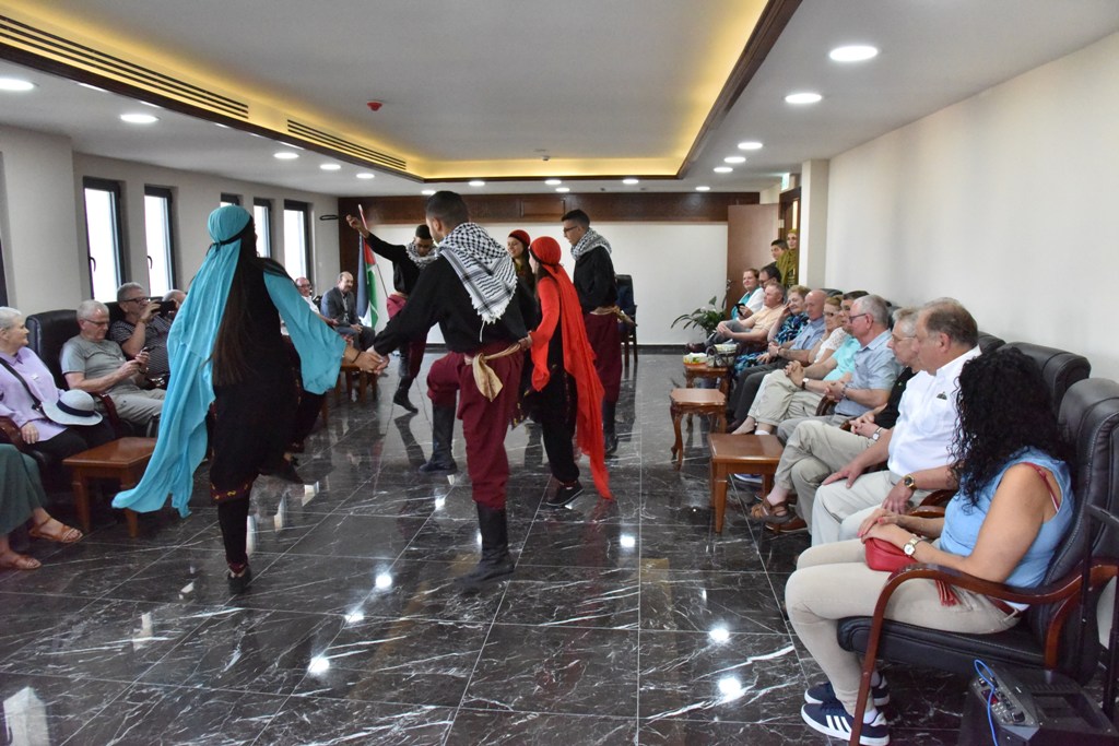 بلدية بيت لحم تنظم حفل استقبال لرئيس بلدية غلاسجو السابق والوفد الإسكتلندي