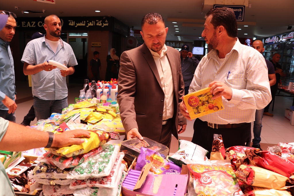 اتلاف مواد غذائية وتنظيف من قبل بلدية بيت لحم ‎