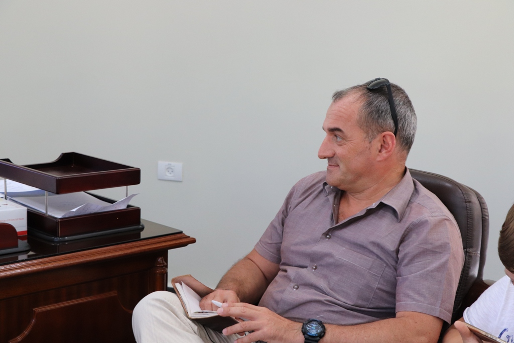 رئيس بلدية بيت لحم سلمان يستقبل الخبير الدولي في التراث الثقافي اندريان بهدف بحث التحضيرات لتوقيع اتفاقية توأمة بين مدينتي بيت لحم وبارما