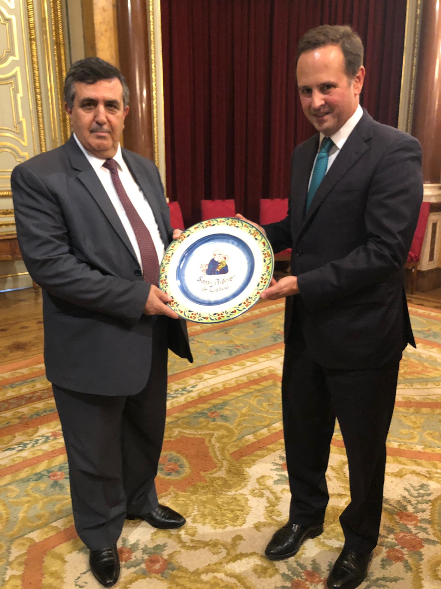 سلمان يشارك في المنتدى الثاني للطاقة والأعمال المناخية ​​في البرتغال ويلتقي رئيس بلدية لشبونه