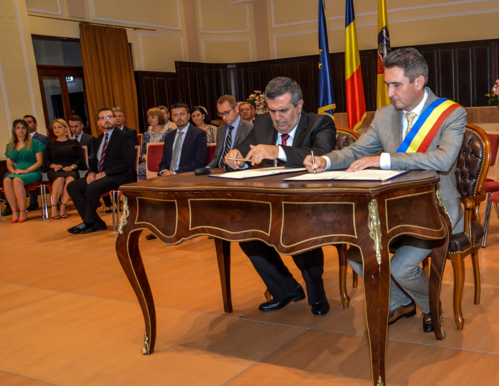 بهدف التعاون في مجالات السياحة والثقافة والفن والتعليم والرياضة والإقتصاد وغيرها  إتفاقية توأمة بين بلديتي بيت لحم وأراد الرومانية