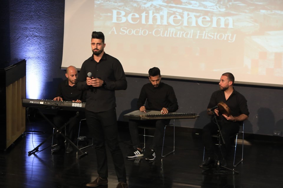 رئيس بلدية بيت لحم يشارك في الحفل الإفتتاحي لمؤتمر دار الكلمة الجامعية تحت عنوان بيت لحم: التاريخ الإجتماعي – الثقافي